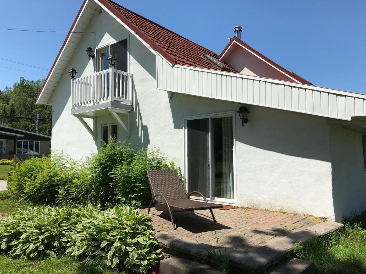 La Maison Du Village, Spa Shawinigan Exterior photo