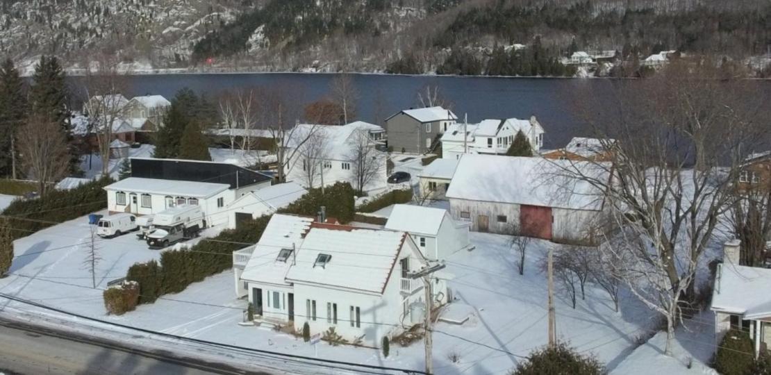 La Maison Du Village, Spa Shawinigan Exterior photo